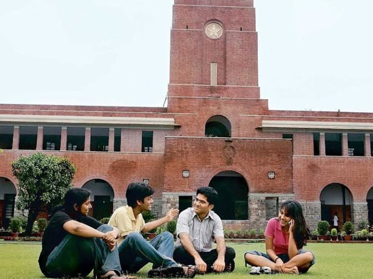 Best Colleges for Economics from DU, Delhi University